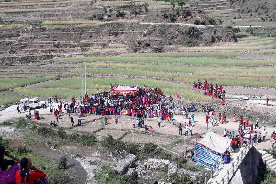 बैतडीको सुर्नया स्थित सनसेरीमाण्डौँमा ‘बिसु’ मेला